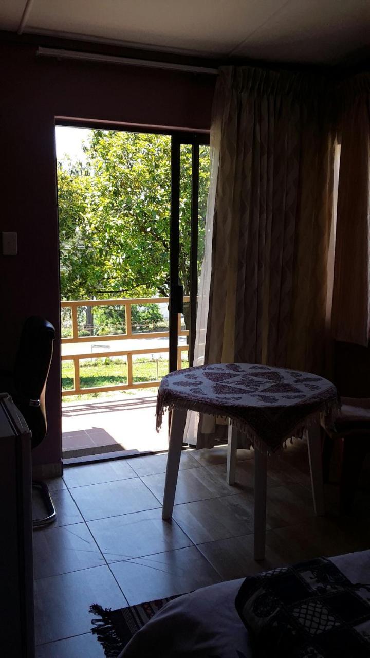 Otentik Guesthouse Mbabane Dış mekan fotoğraf